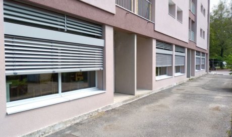 pose de brise soleil orientable à Saint Etienne de Saint Geoirs