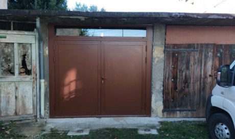 pose de porte de garage en aluminium isolé à Fontaine