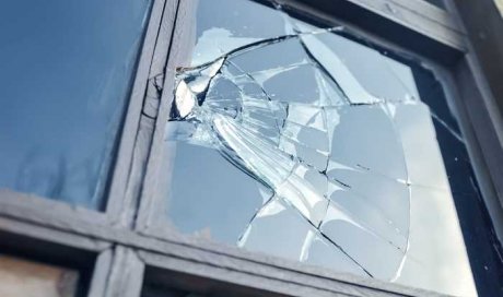 CBRM & MBSM - Entreprise pour le remplacement en urgence d’une vitre cassée - Châbons