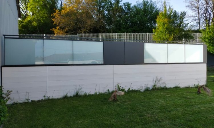 Entreprise pour la fabrication et la pose de garde corps pour piscine à Voiron